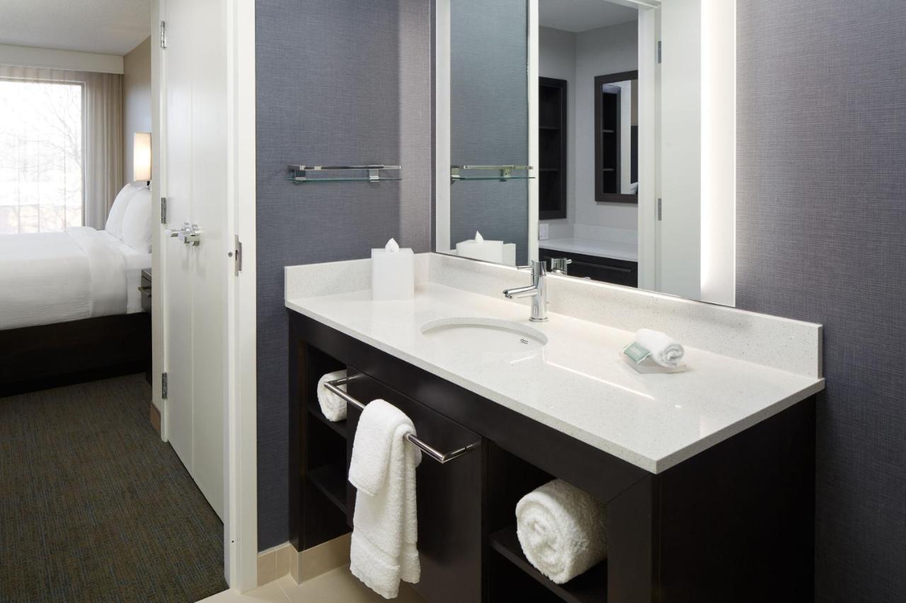 Residence Inn Montreal Midtown ภายนอก รูปภาพ